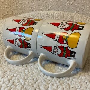 Vintage Mid-century Christmas Mugs Peterman Santa with bag MCM kitschy 2